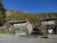foto 1 la strada asfaltata che bisogna imboccare per arrivare al sentiero 4
