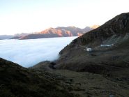 Un mare di nuvole sotto il rifugio