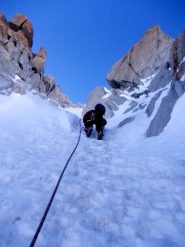 Alle sul tiro di ghiaccio nella strettoia