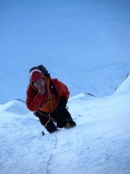 Un po' di freddo alle mani sul pendio superiore