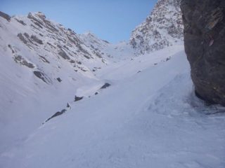 l'intero canale dal basso