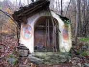 cappella con crocifisso