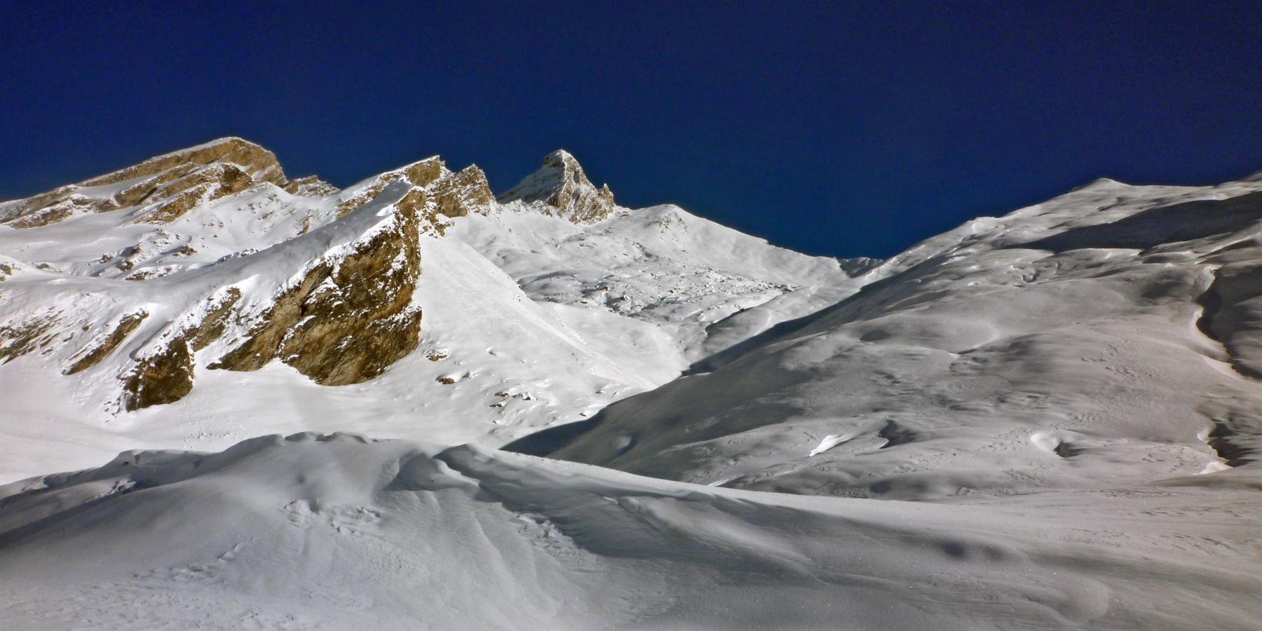 La cima e il Pic D'Asti