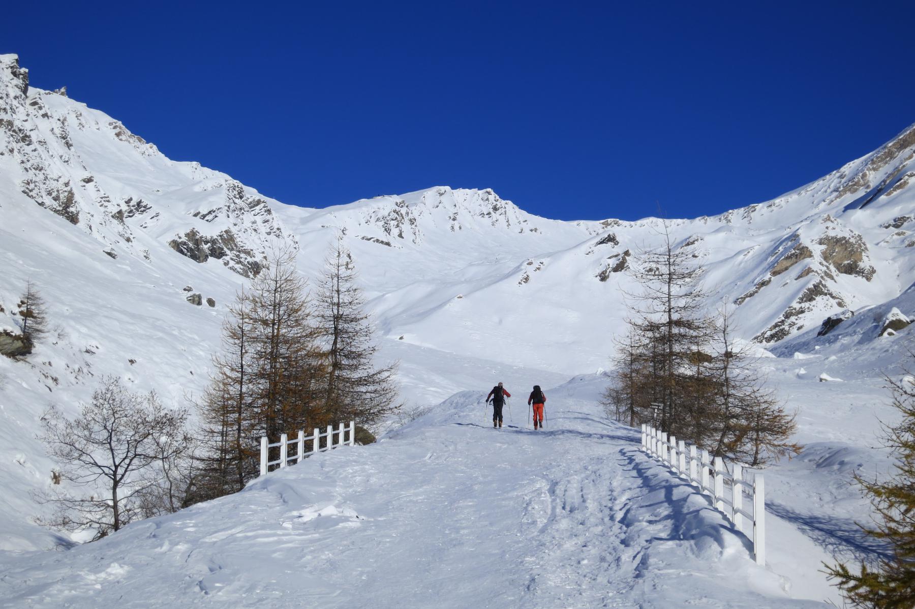 Agnello a sx e al centro il Col vej