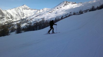 comoda salita sulla pista