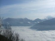 mare di nebbia sulla piana di Fonzaso