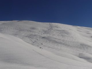 02 - un'intera montagna da tracciare nella farina, da cima a fondo