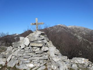 Cima Ravinet,sullo sfondo il Carmo 