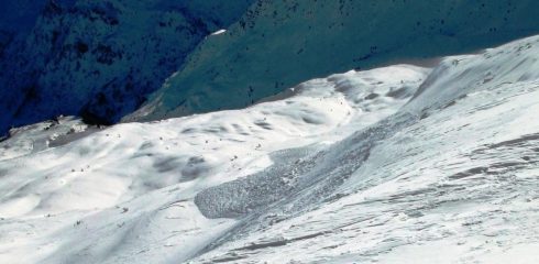 la valanga poco sotto la cima nel traverso finale