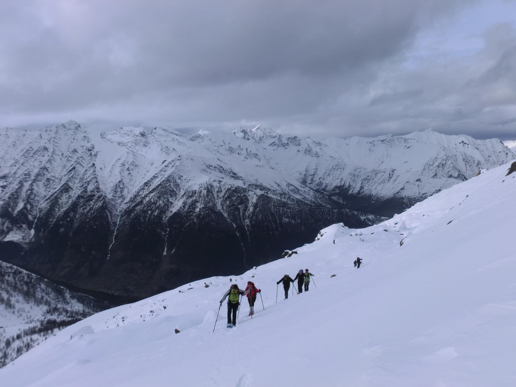Traverso sotto la cima