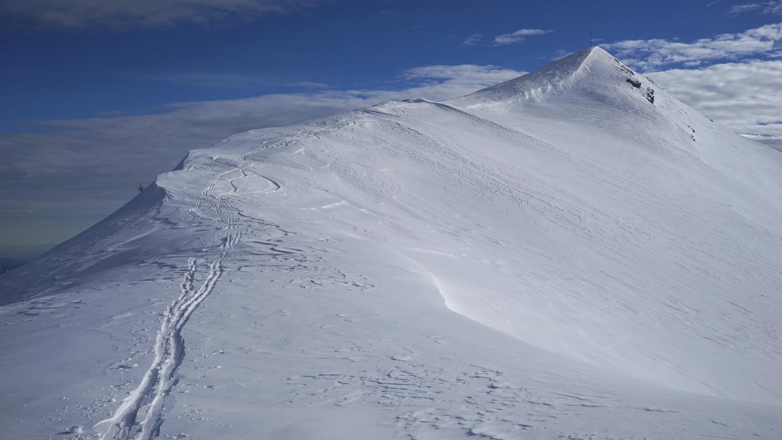 La dorsale di salita al Nebin 