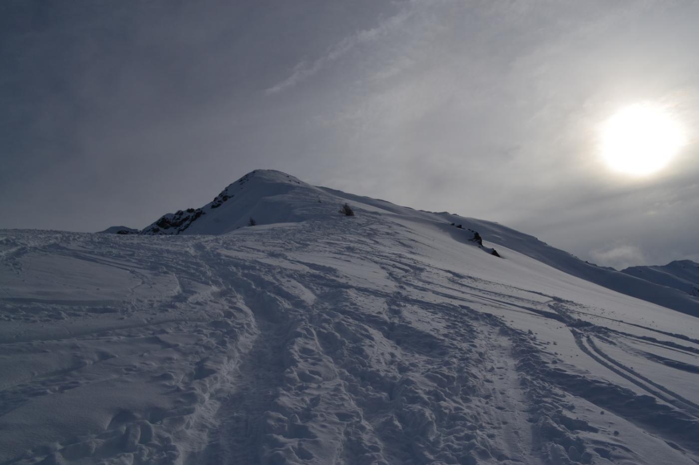la cresta che porta in cima