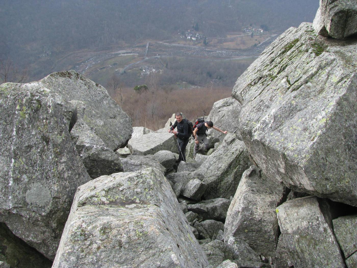 Si inizia a salire la pietraia