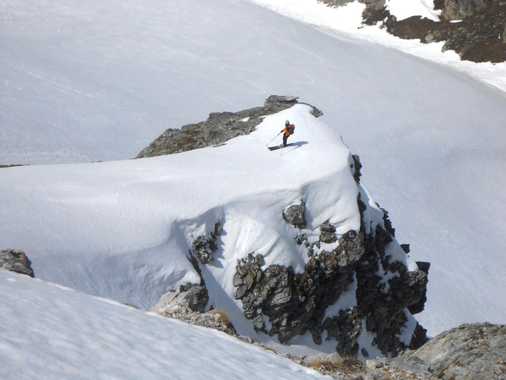 Un lago di neve sotto di noi