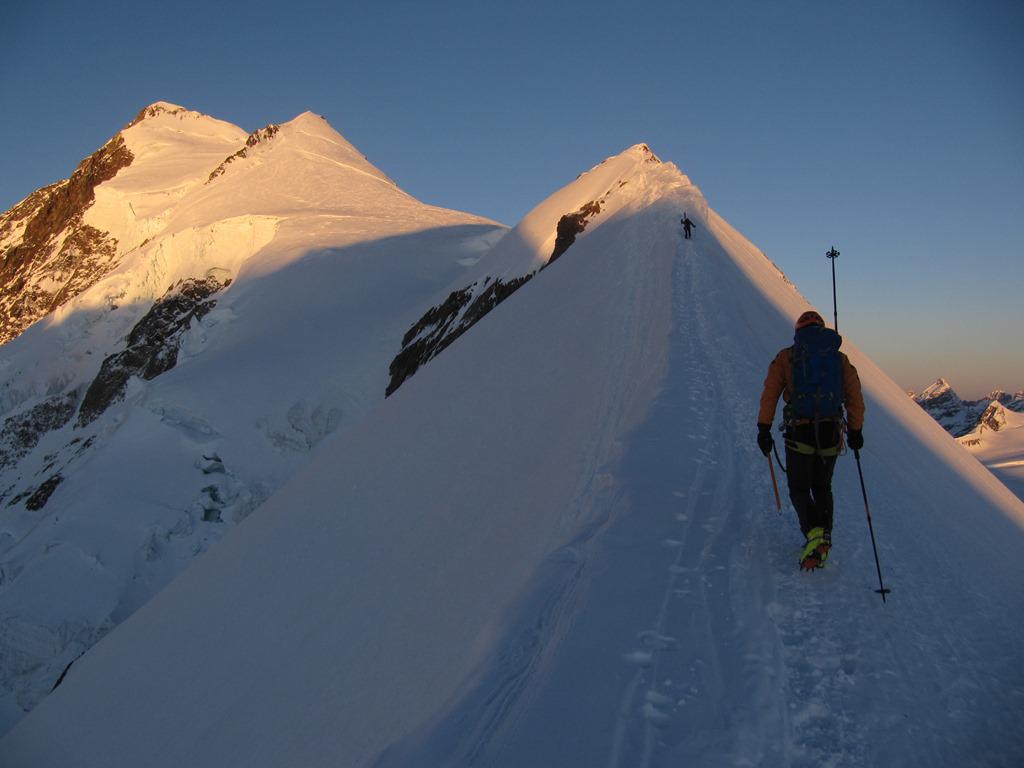 inizio della salita della cresta dall'Aletschjoch