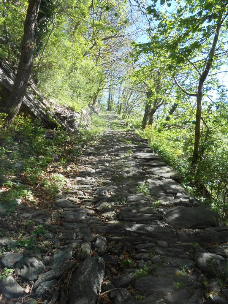 La mulattiera verso Perloz