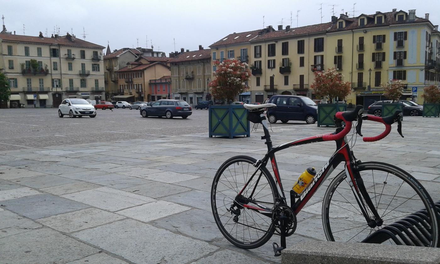 pausa pranzo in piazza Martiri a Biella