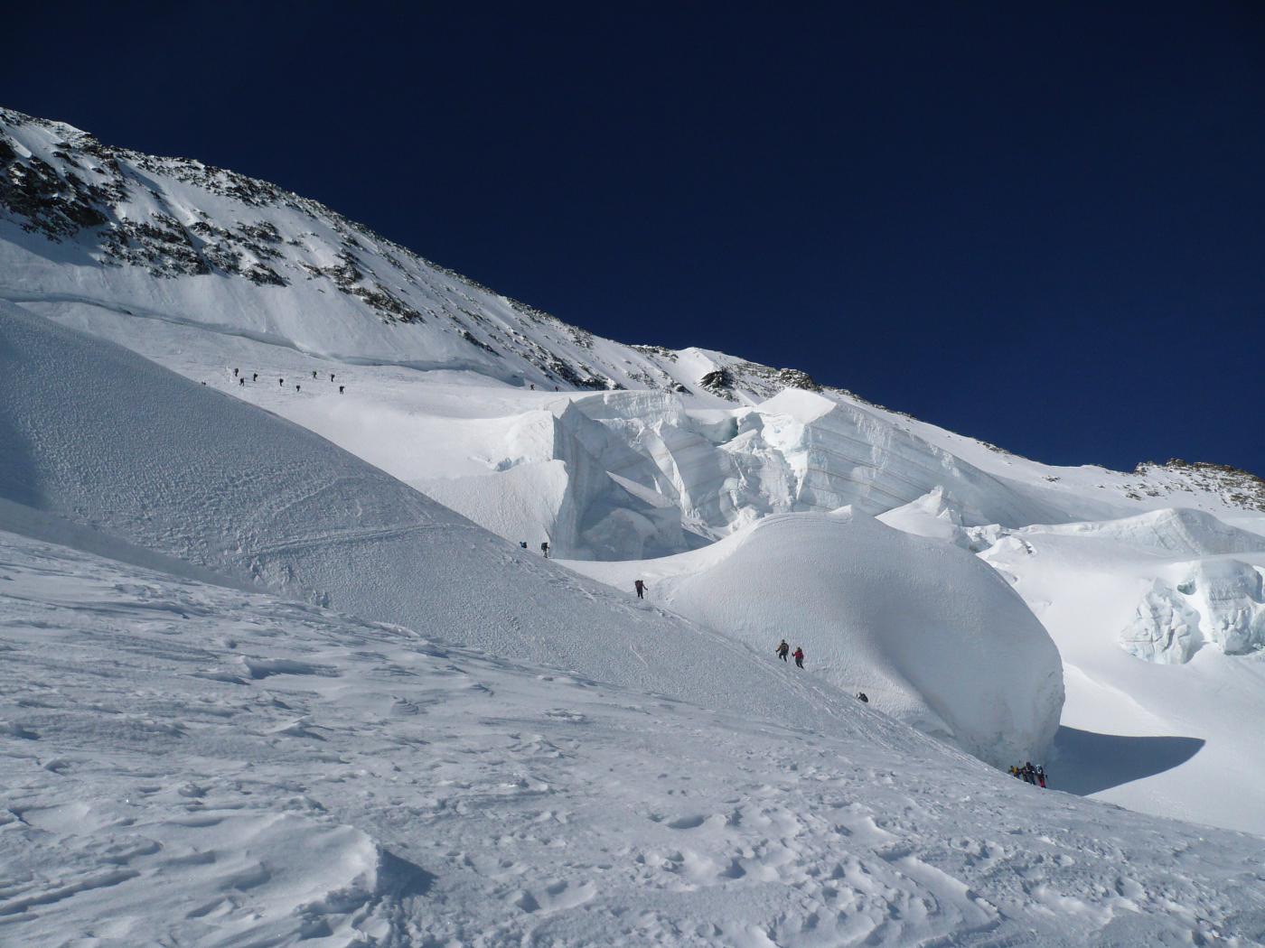 salendo verso la base della barre