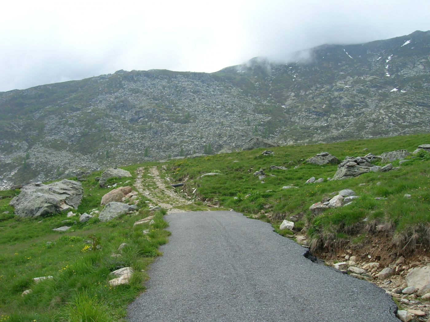  Colle Pian Spergiurati in fondo