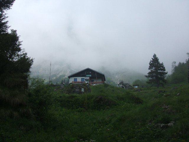 rifugio in nebbia