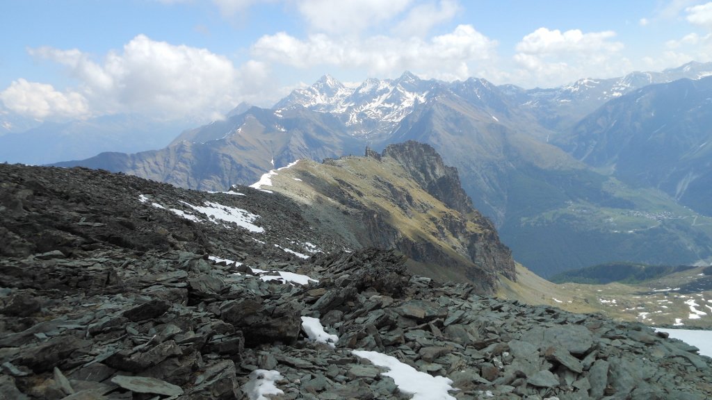 Il vallone di salita dal colle