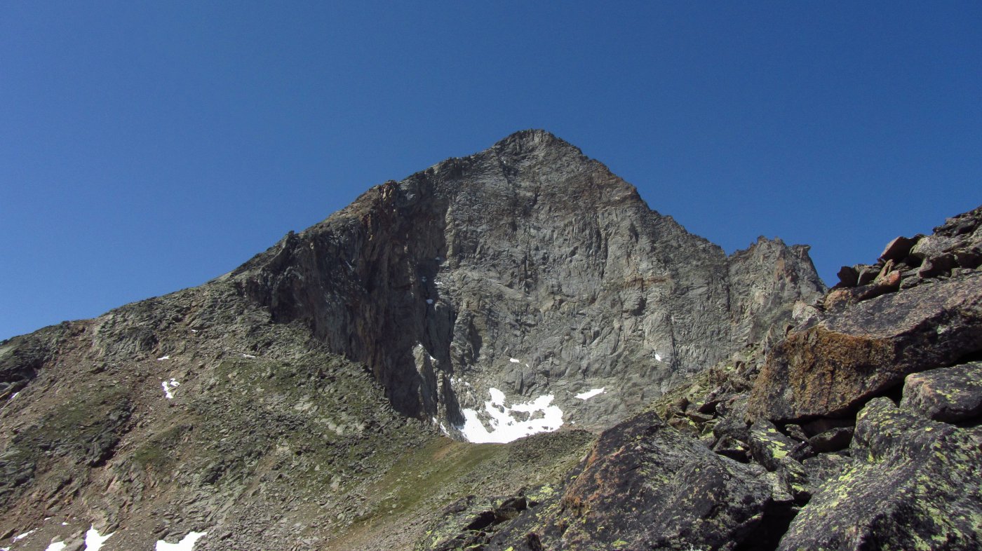 La cresta da percorrere osservata dalla quota 3110