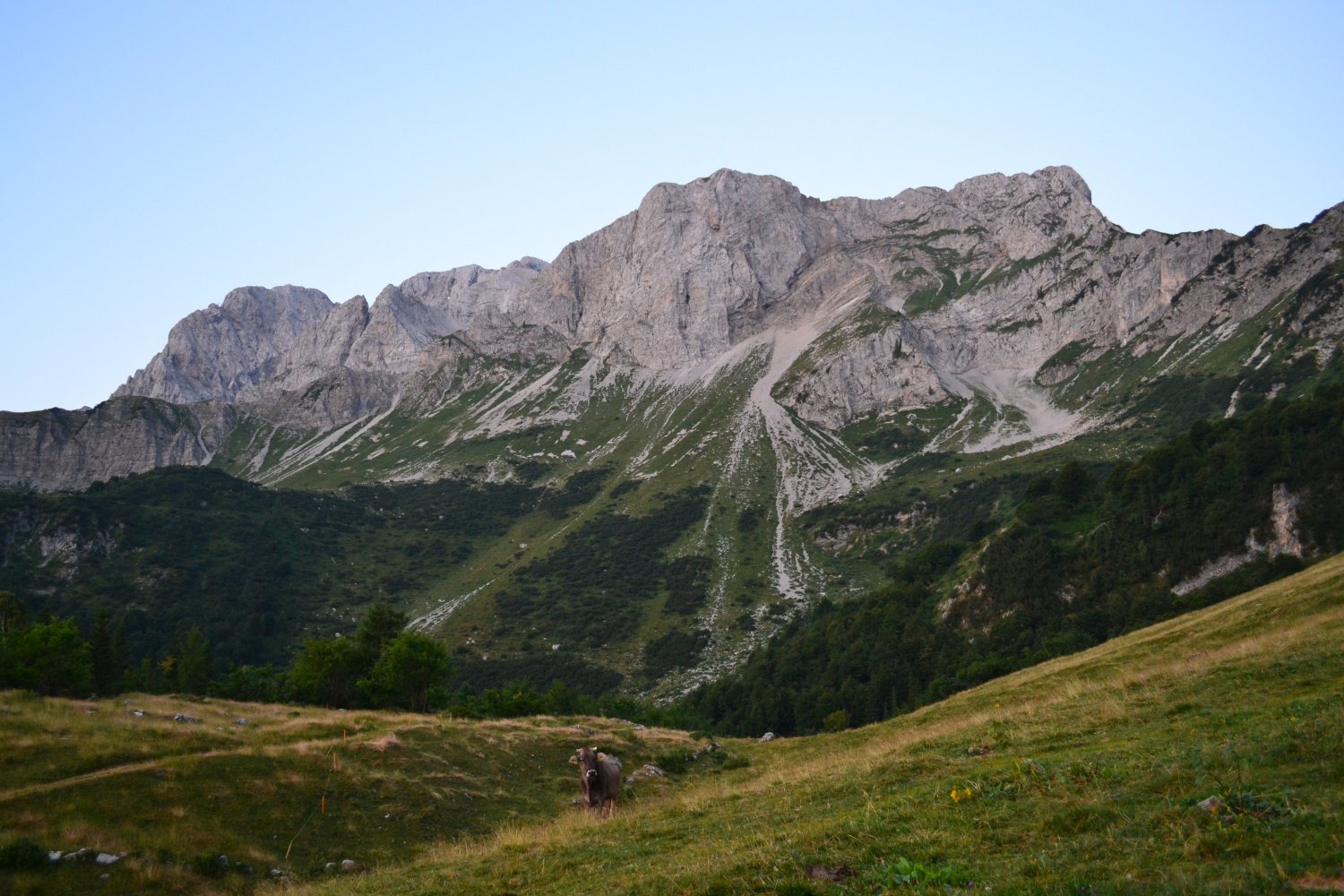 il massiccio dell'Arera salendo al Passo Branchino