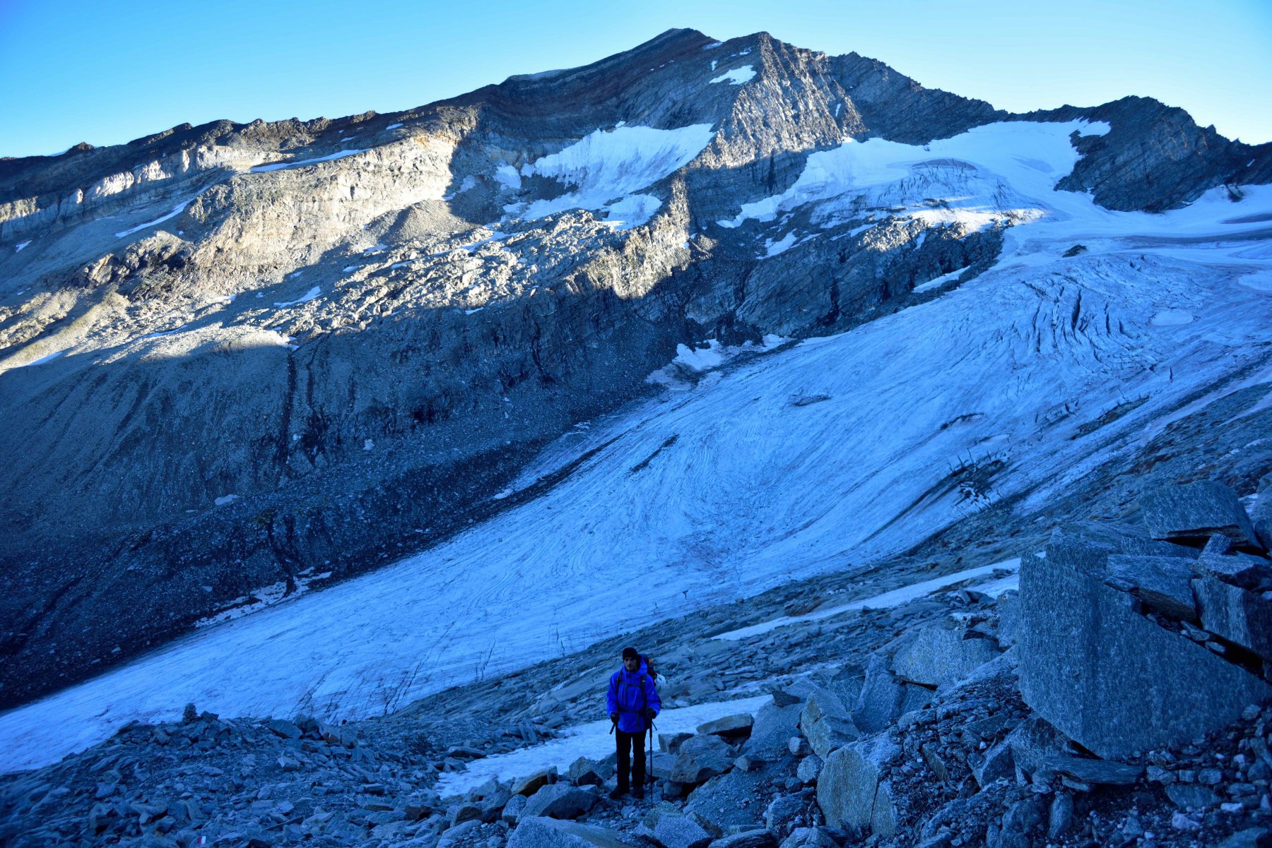Veduta sul Gran Pilastro dalla forcella m 2928