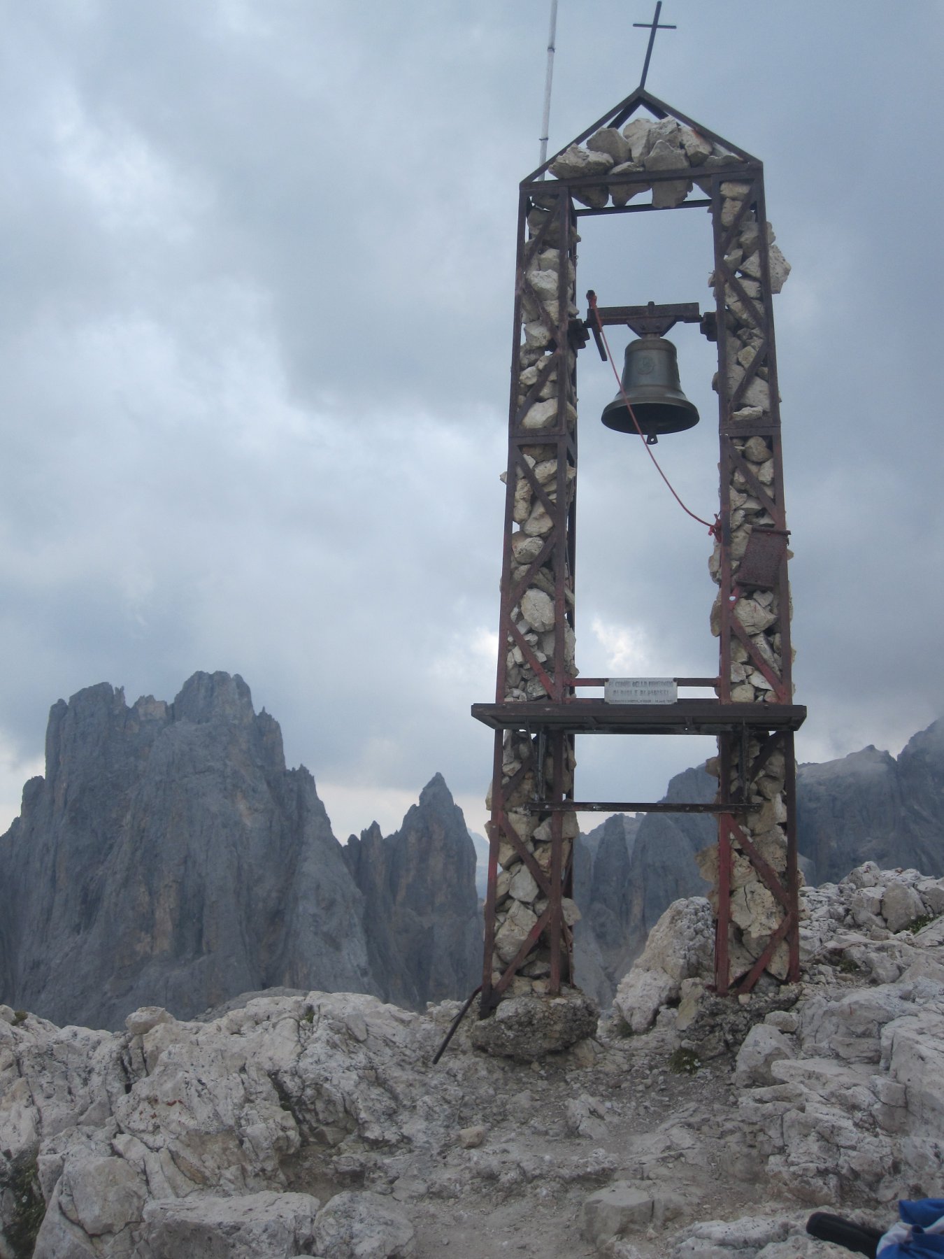 campana in cima al Mulaz