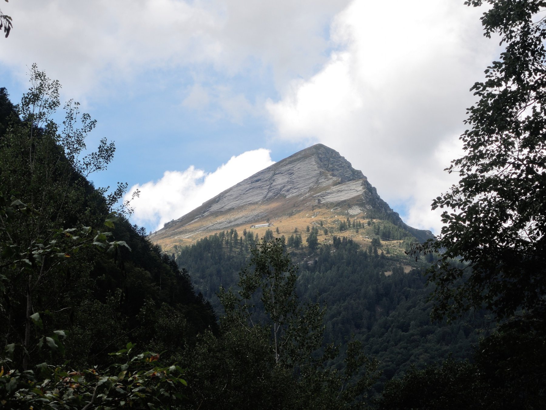 Pizzo Ruggia visto dai Bagni