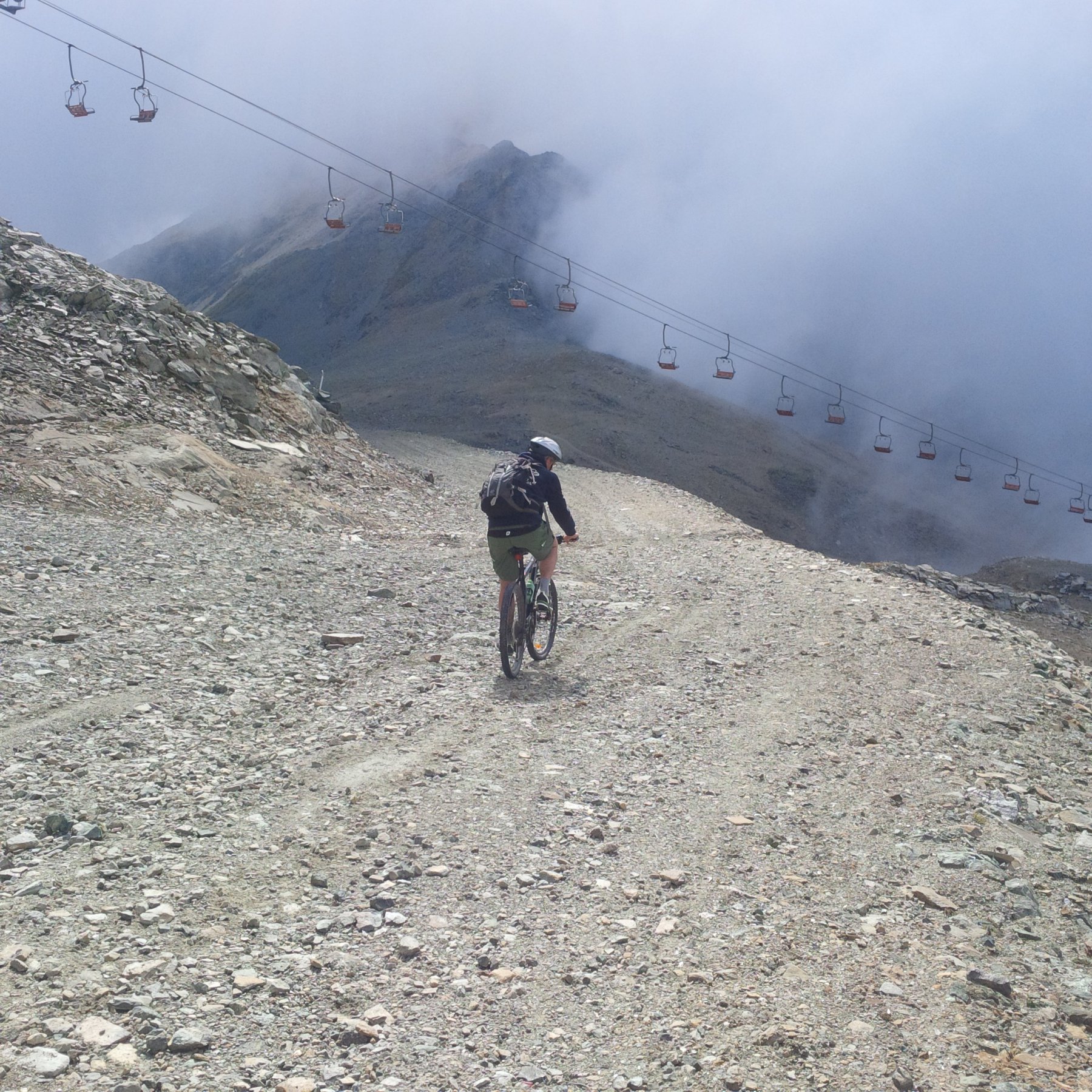 In discesa (foto E. Lana).