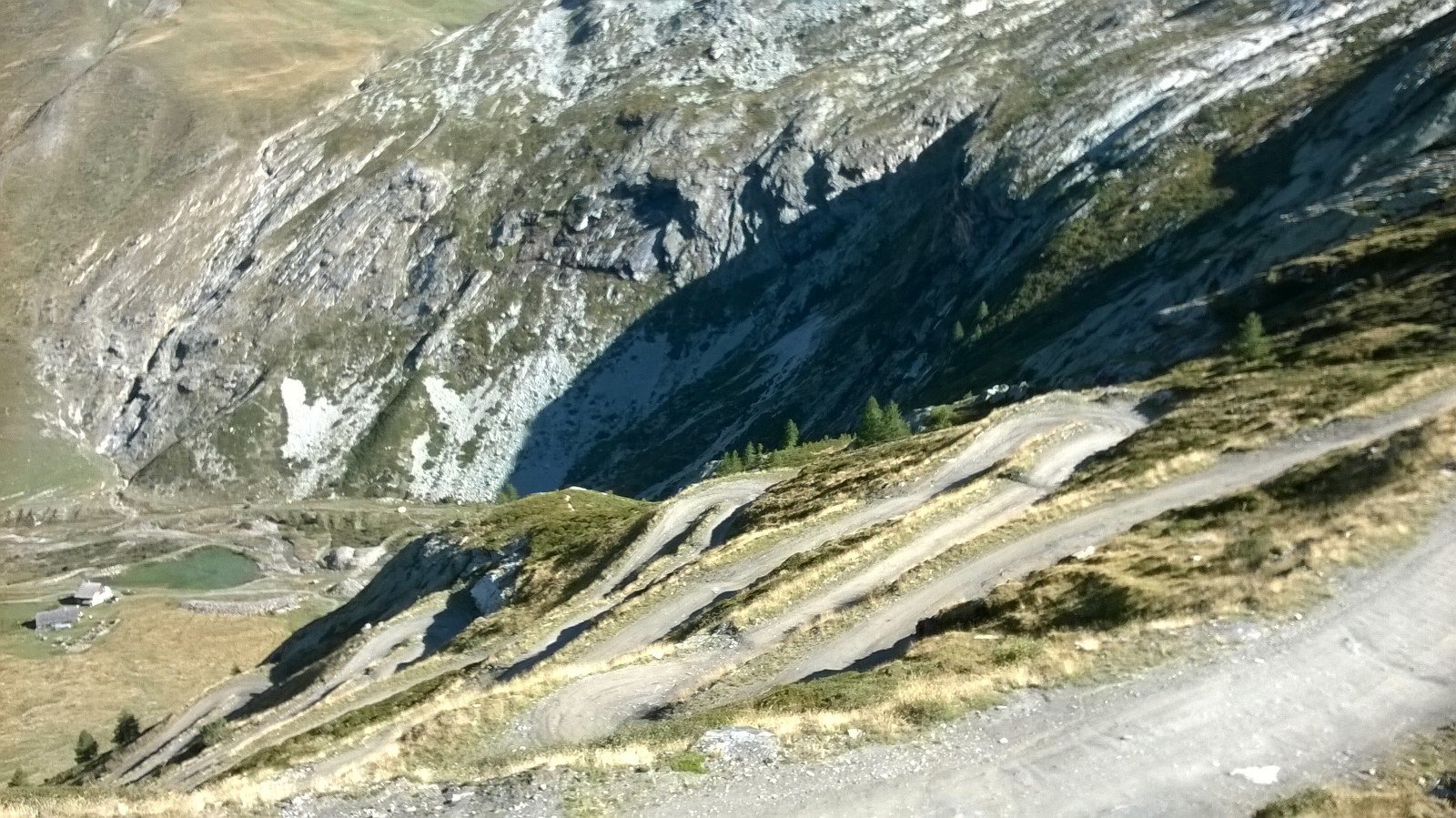 I tornanti sopra lo Scarfiotti