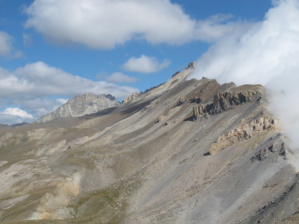 La cresta verso la Cima del Vallonetto e Rognosa di Etiache
