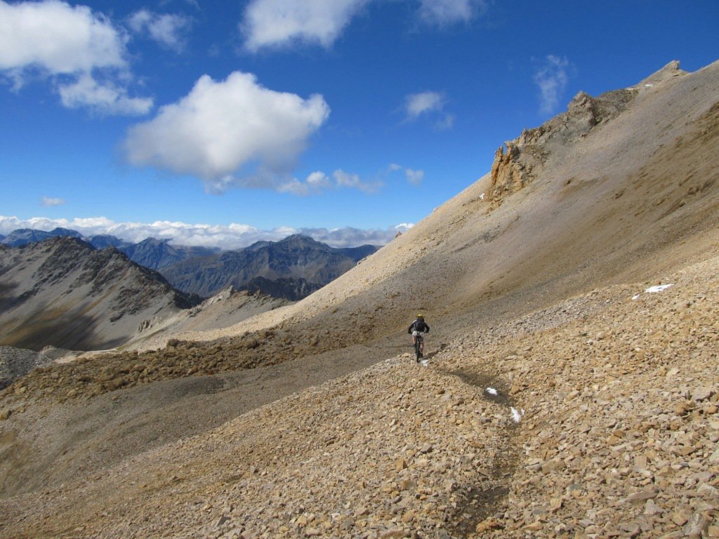 Prima parte di discesa in Valfredda.