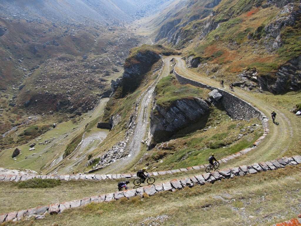 Bellissimi tornanti poco sotto il Pattacreuse