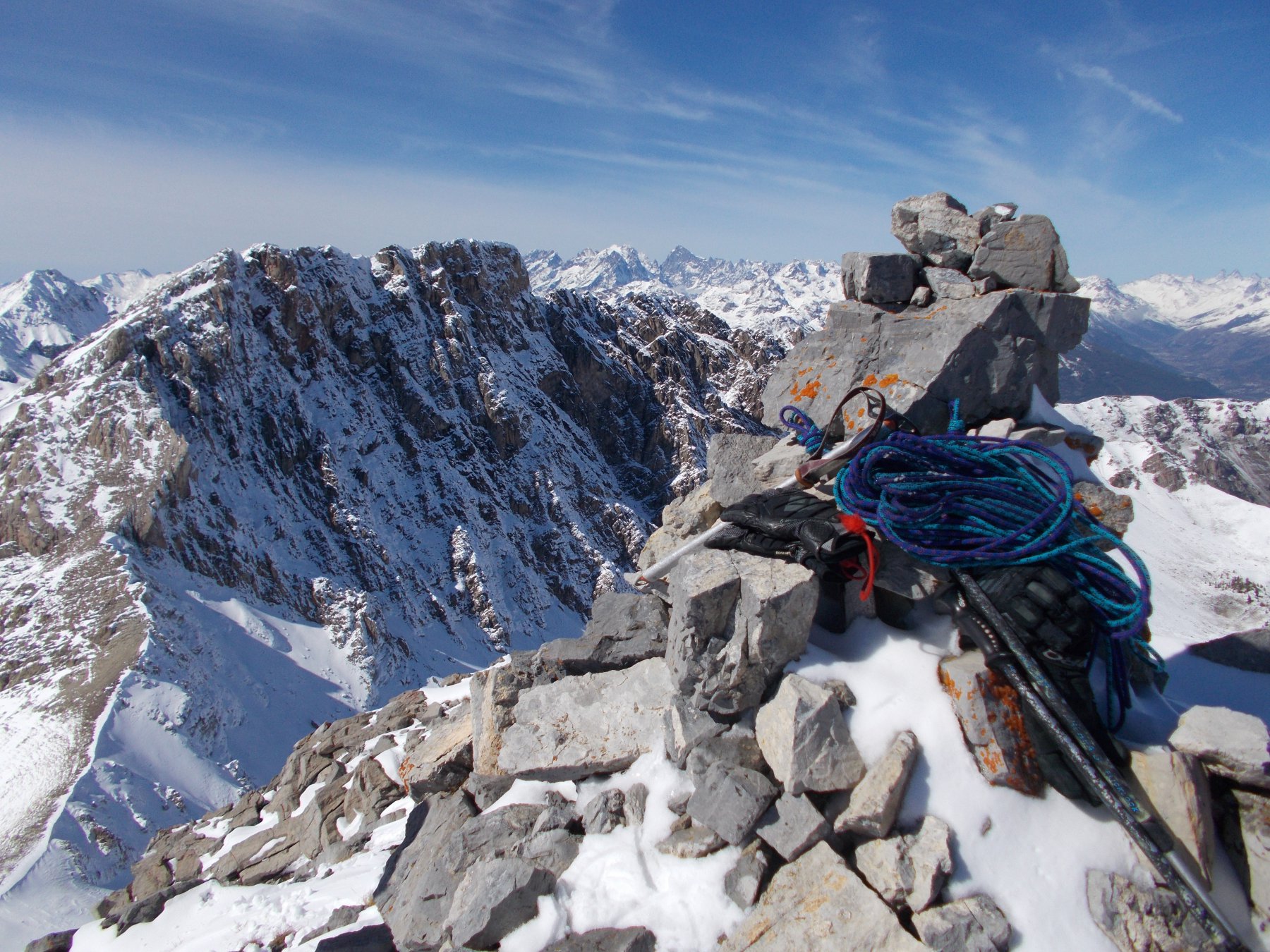 Dal Grand Peygu la Crete de Granges..e al fondo gli Ecrins..