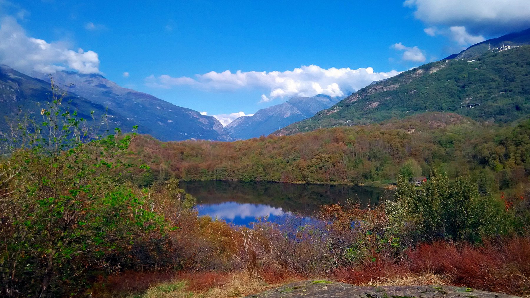 Lago Nero dal masso erratico
