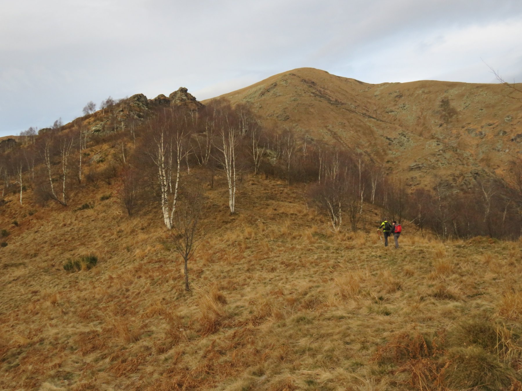 Salendo verso il Roc dla Cruasera