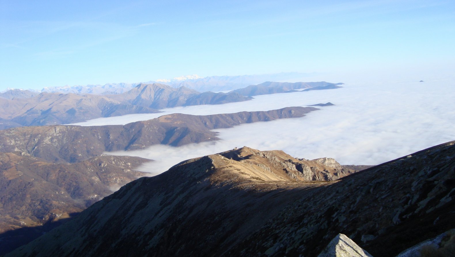 dorsale dell'Aquila,l'isoletta è il Musine