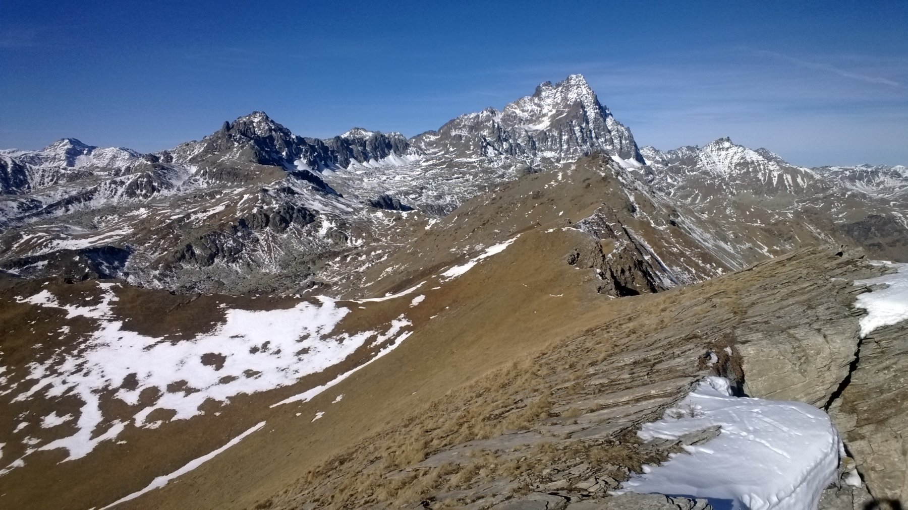 spettacolo dalla cima Roccenie