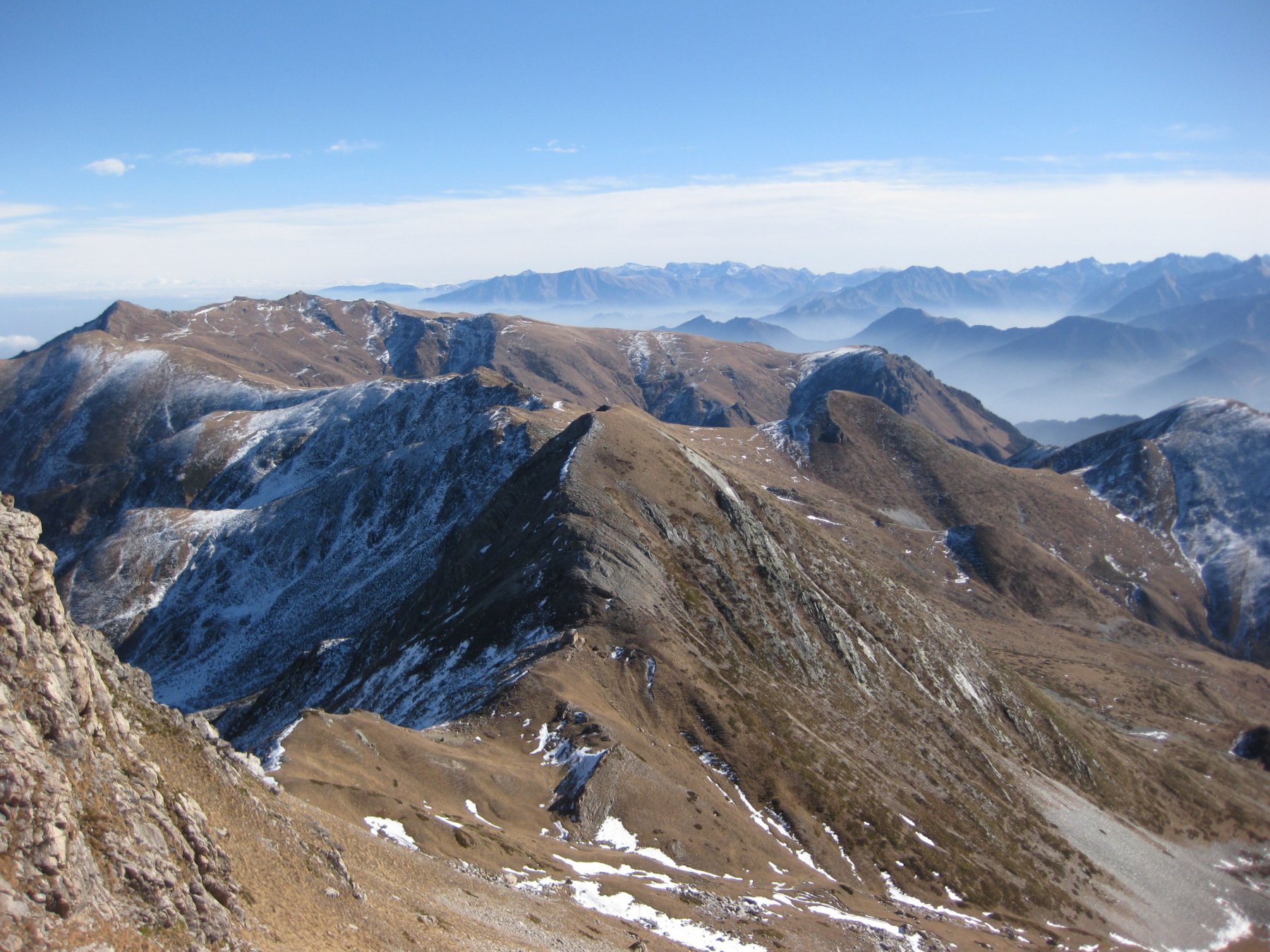 la cresta salita vista dalla cima