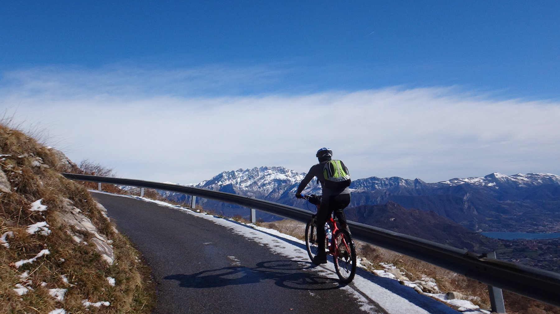 sui 1000m vista Lago di Annone
