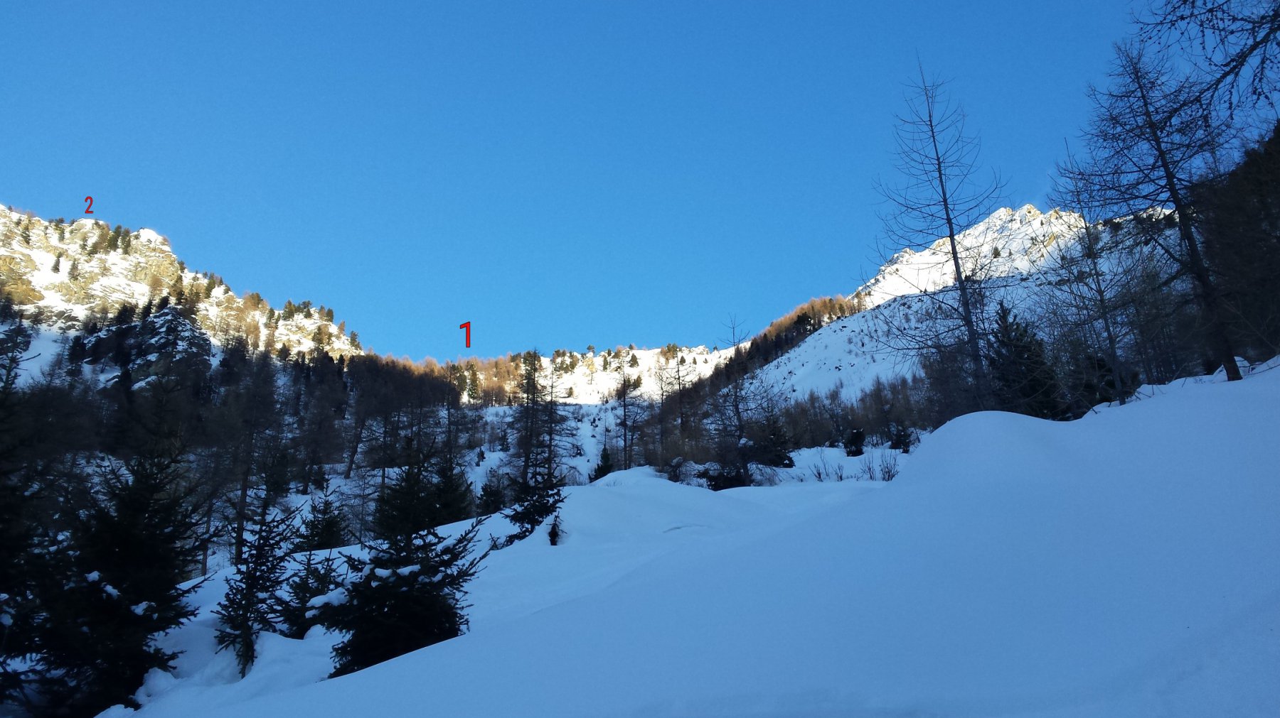 1 = il colle    2 = la punta del Montseuc 