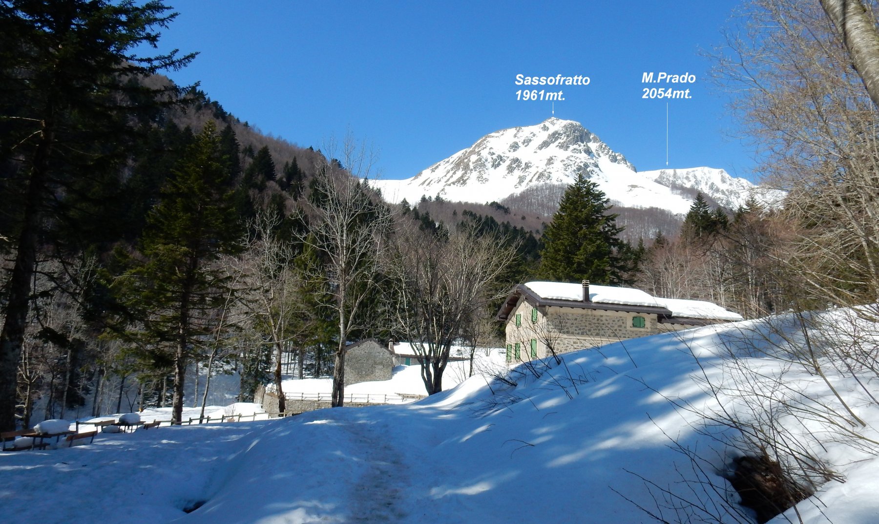 Passiamo al Rif.Segheria dell'Abetina Reale 1410mt.