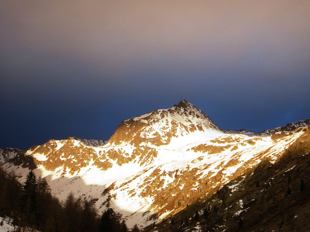 Primo ed ultimo sole sul Beccas 