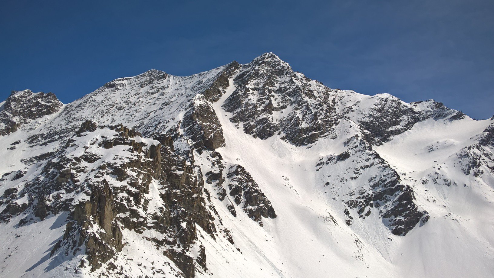il canale ovest del Corvatsch dalla quota 2791 del Furtschellaz