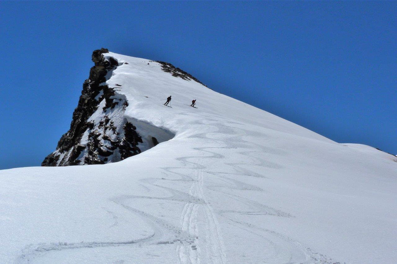 scendendo dalla punta
