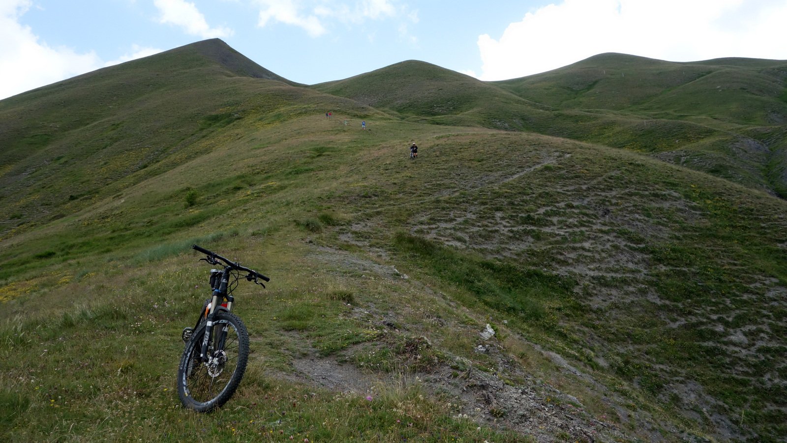 In discesa dal colle Mirandol