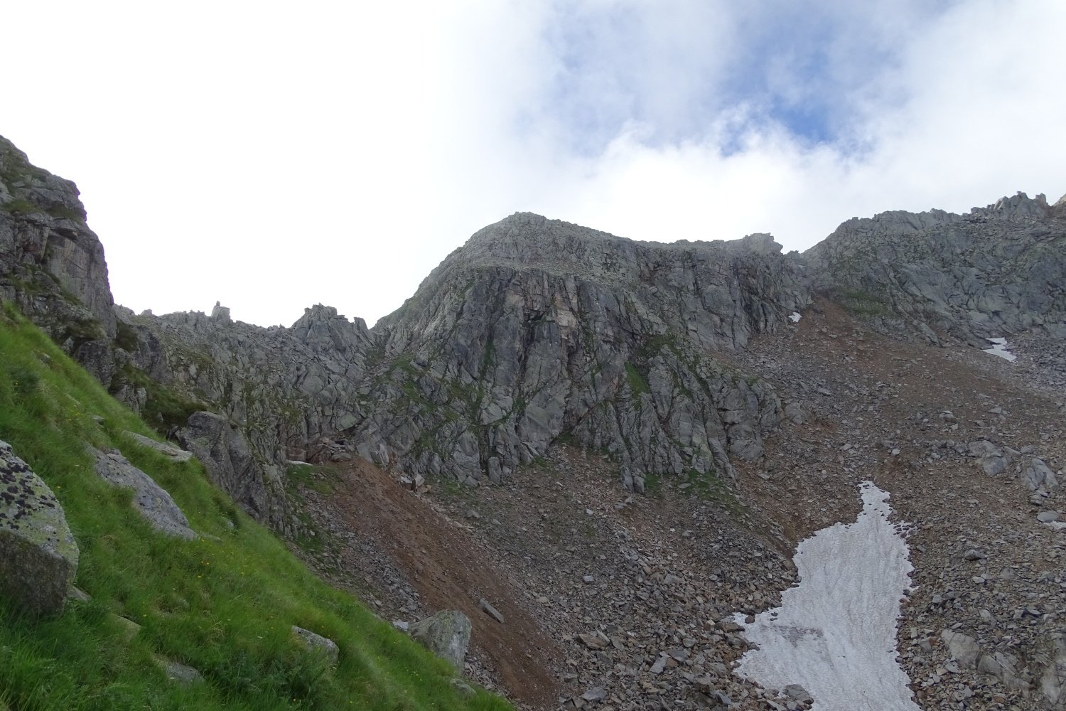il Palone del Badile con, a sinistra, l'omonimo colle