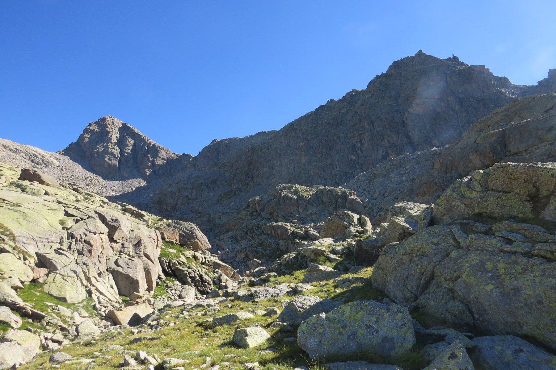 Si entra nel solco del Rio Alpuggio
